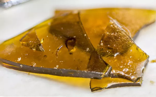 Blue Dream Shatter weedzy CBD